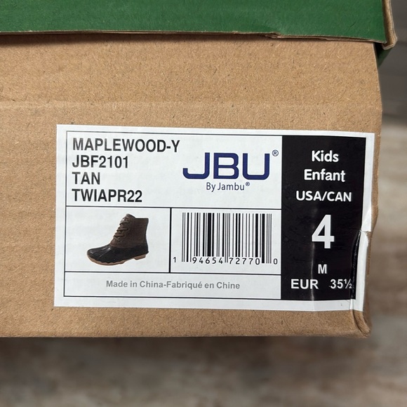 Macy's Other - NEW winter boots!